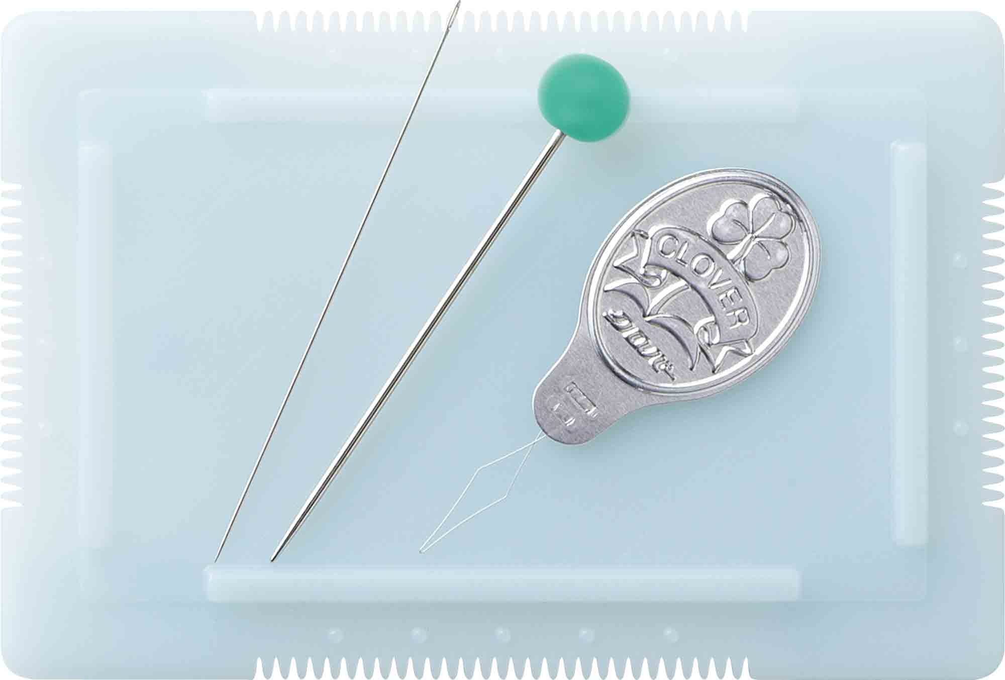 Amazon.co.jp: Clover カード型ビーズ織り機 58-621 : ホビー